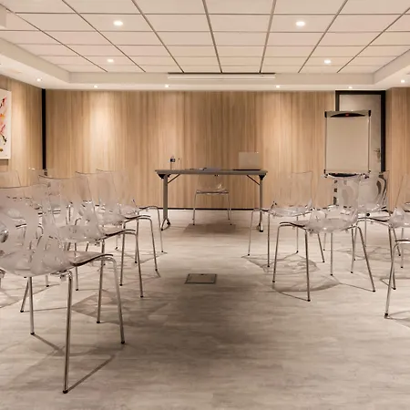 Hotell Kyriad Centre 3*