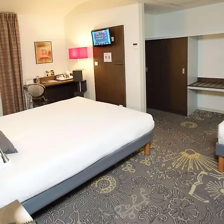 Hotell Kyriad Centre 3*
