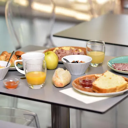 Kyriad Centre Hotel La Rochelle (Charente-Maritime)