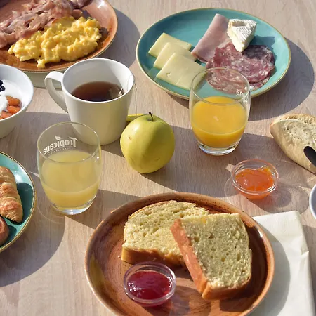 Hotel Kyriad Centre 3*