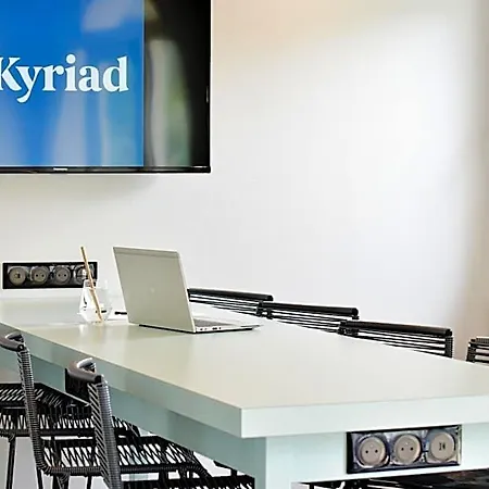 Kyriad Centre Hotell