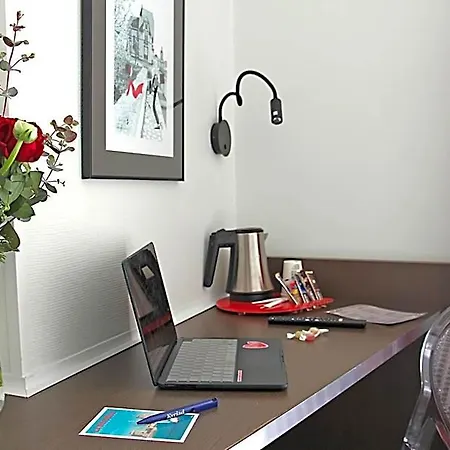 Kyriad Centre Hotell La Rochelle (Charente-Maritime)