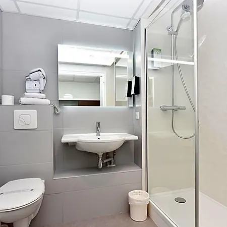 Hotell Kyriad Centre 3*