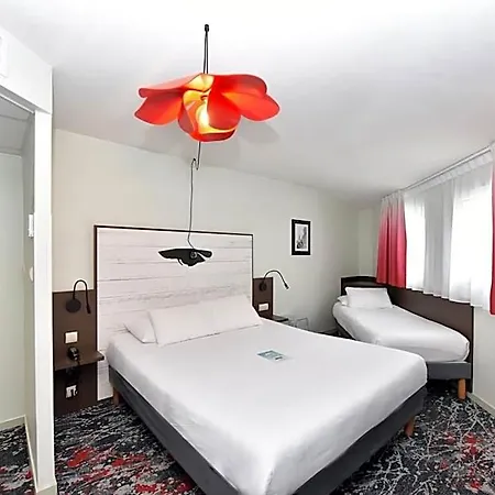 Kyriad Centre Hotell