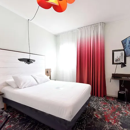 Kyriad Centre Ξενοδοχείο 3*