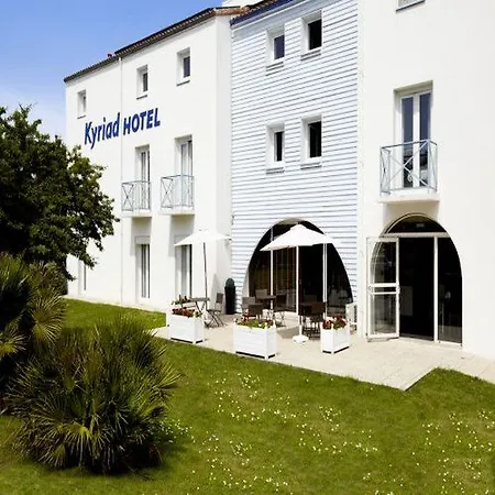 Kyriad Centre 3* Λα Ροσέλ
