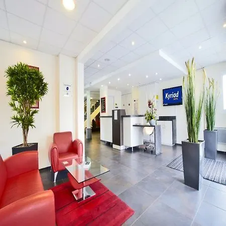 Kyriad Centre Ξενοδοχείο 3*