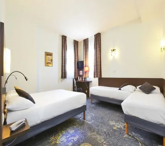 Kyriad Centre Hotel 3*